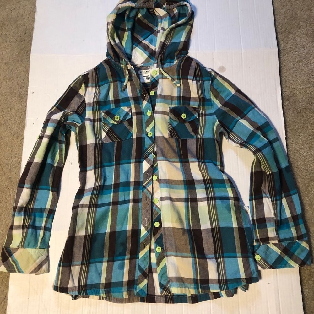 Shacket by At Last Hooded plaid cotton button up Sz med